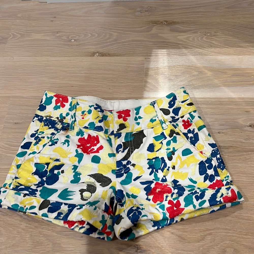 Alice & Olivia beautiful brocade embroidered floral short shorts - Picture 2 of 11